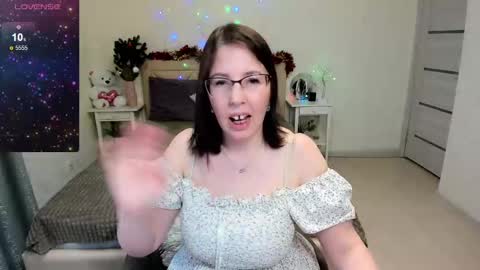 Snapshot of b_bonya_m chatting on December 19, 5:29 am Bonya online show from December 19, 5:29 am