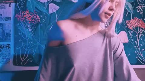 Snapshot of babe_moister chatting on September 24, 8:35 am babe_moister online show from September 24, 8:35 am