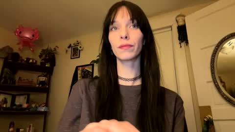 Fern Browning online show from March 8, 2:59 am