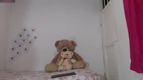 Snapshot of baby_candy22 chatting on December 4, 4:10 am zaleya online show from December 4, 4:10 am