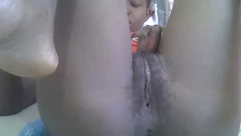 Snapshot of baby_facii chatting on February 17, 9:24 am baby_facii online show from February 17, 9:24 am