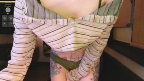 baby gopn1k online show from December 18, 5:23 am