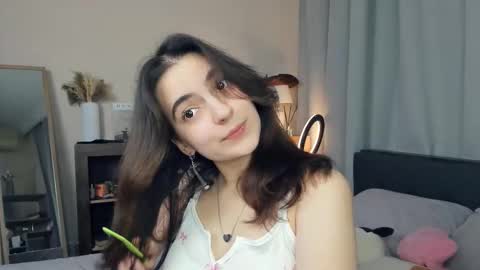 Emily online show from September 26, 7:17 am