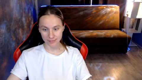 baby_kitte online show from July 7, 6:47 am