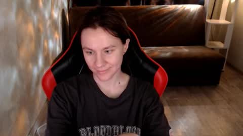 baby_kitte online show from December 18, 4:28 am