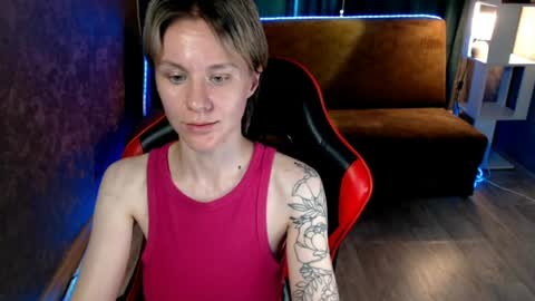 baby_kitte online show from July 28, 11:17 am