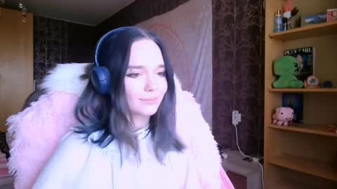 Alice online show from April 30, 9:14 am