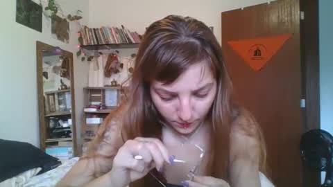 Snapshot of babydemon6 chatting on January 16, 2:41 pm babydemon6 online show from January 16, 2:41 pm