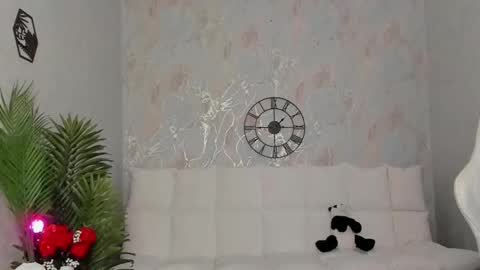Snapshot of babyisperfect chatting on October 6, 5:02 am Sophia online show from October 6, 5:02 am