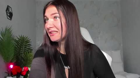 Snapshot of babyisperfect chatting on October 14, 3:53 am Sophia online show from October 14, 3:53 am