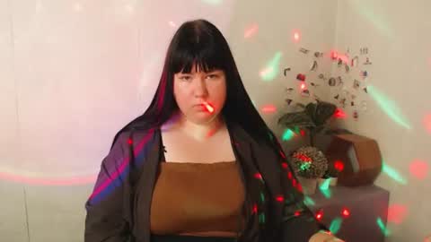 BabyTaera online show from June 11, 6:32 am