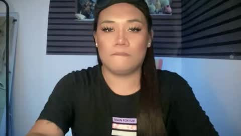 AMARA - FOLLOW ME AND THUMBS UP online show from June 11, 2:53 am