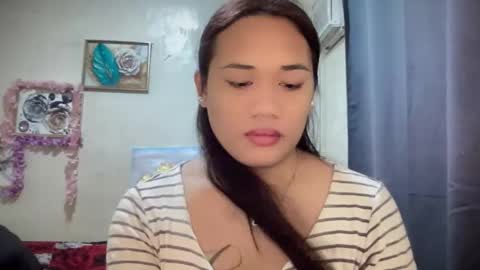 AMARA - FOLLOW ME AND THUMBS UP online show from February 14, 12:45 am