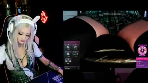 badd0ll online show from June 22, 3:42 pm