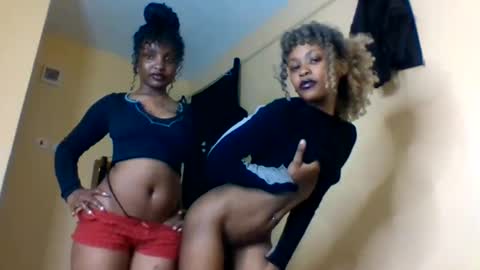 Lily. online show from October 18, 6:10 pm