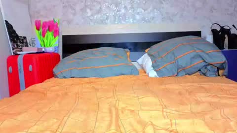 holly online show from June 27, 3:40 pm