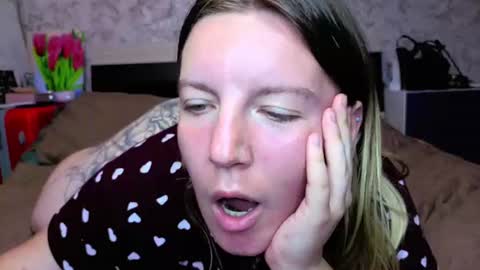 holly online show from July 11, 5:13 pm
