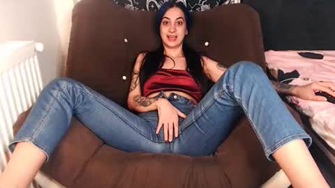 Amy online show from October 31, 12:01 am