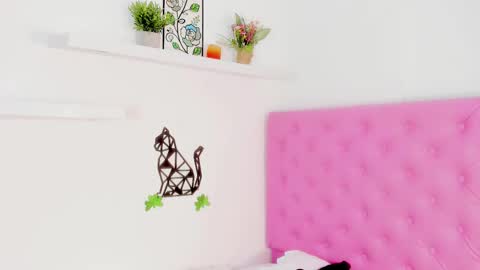 Barbie Hills online show from September 24, 11:26 pm