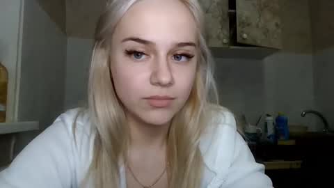 barbie___girl online show from February 26, 7:57 pm