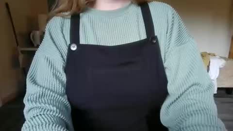 barbiedoll713 online show from May 10, 2:13 am
