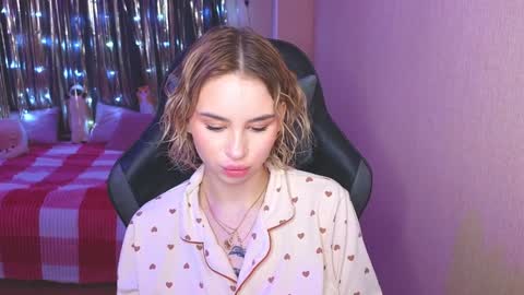 Eva online show from February 5, 8:25 pm