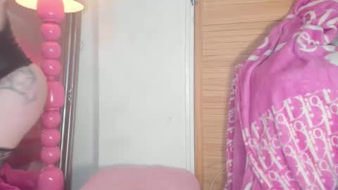Snapshot of barbieely chatting on March 1, 4:44 pm ely ink online show from March 1, 4:44 pm