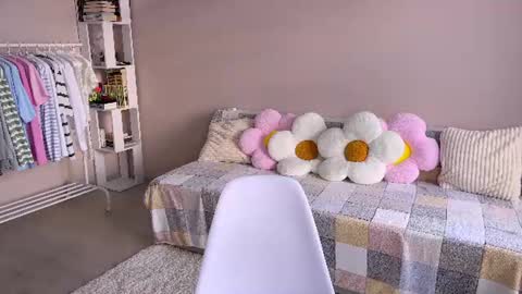 Lourel  I will be here on  and   online show from June 14, 5:46 pm