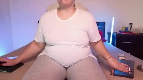 Love online show from October 18, 1:14 pm