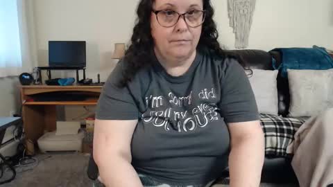 Julie online show from February 21, 5:46 pm