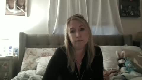 Emma online show from April 25, 10:51 am