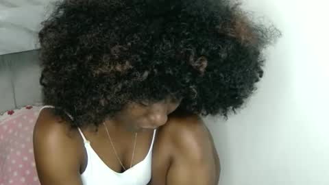 beautenoir online show from November 25, 6:15 am