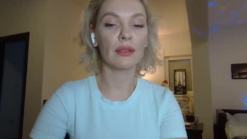 Snapshot of beautifulkollettee chatting on January 10, 11:33 am Beautifulkollette online show from January 10, 11:33 am