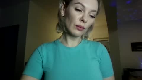 Snapshot of beautifulkollettee chatting on January 17, 11:27 am Beautifulkollette online show from January 17, 11:27 am