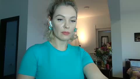 Snapshot of beautifulkollettee chatting on January 20, 12:49 pm Beautifulkollette online show from January 20, 12:49 pm