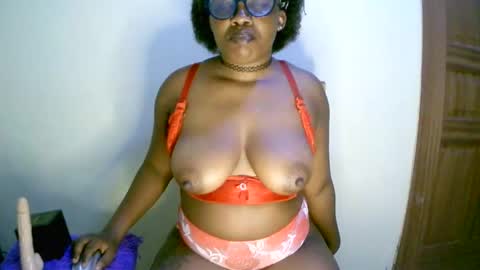 beautifulpeach2 online show from January 24, 1:24 am