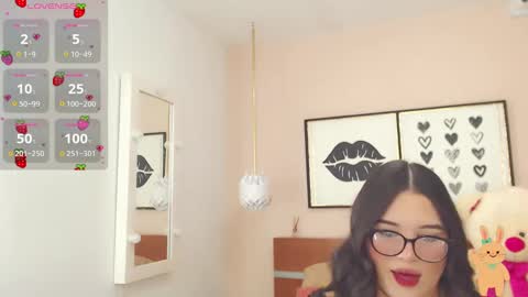 Snapshot of beautty_pink chatting on February 1, 2:02 pm beautty_pink online show from February 1, 2:02 pm