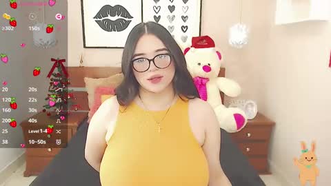 Snapshot of beautty_pink chatting on December 20, 2:16 pm beautty_pink online show from December 20, 2:16 pm