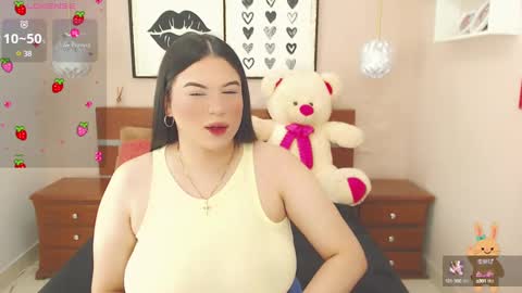 Snapshot of beautty_pink chatting on February 9, 2:18 pm beautty_pink online show from February 9, 2:18 pm