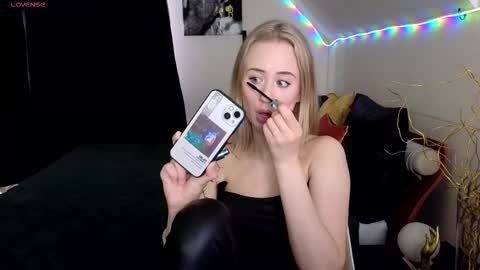 beauty Sasha online show from October 12, 1:35 pm