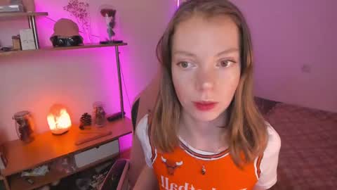 Eliise online show from February 9, 3:01 pm