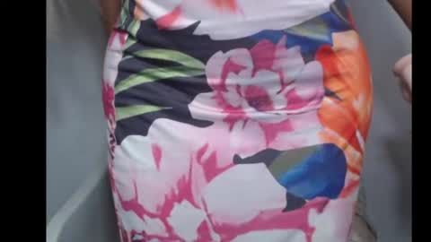 beautyslut1 online show from May 1, 3:43 am