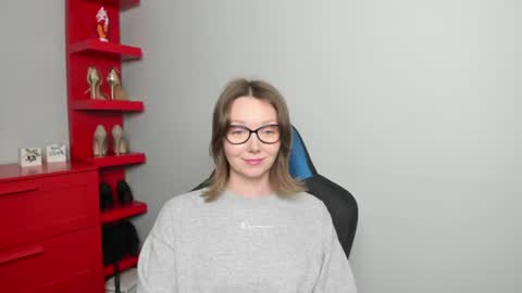Zoe online show from June 18, 6:48 am