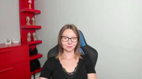 Zoe online show from August 3, 5:33 am