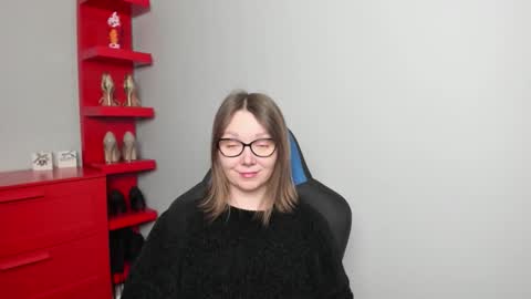 Zoe online show from March 2, 7:15 am