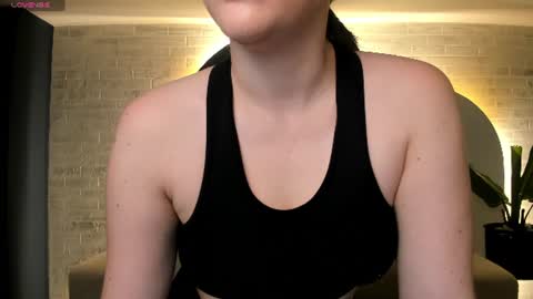 Am Becca online show from July 7, 11:57 am