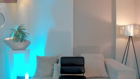 Am Becca online show from July 25, 6:26 pm
