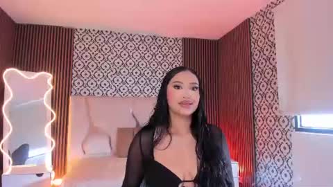 BELLA online show from July 26, 1:41 pm