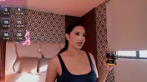 BELLA online show from July 28, 11:50 am