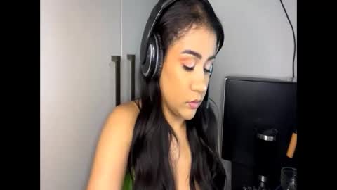 belindafeiner online show from March 17, 12:09 pm